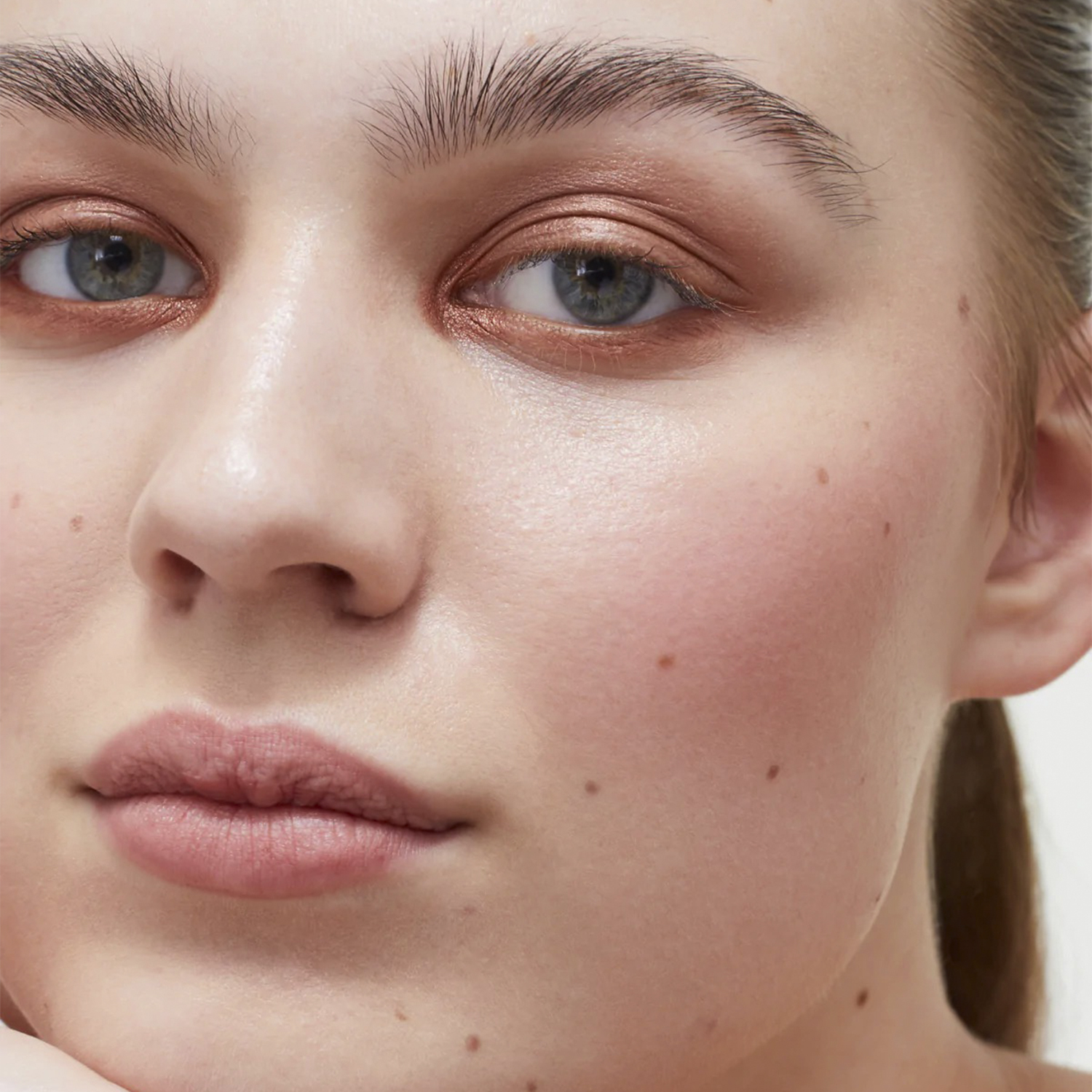 MONOCHROMES ESSENTIAL EYESHADOW TRIO