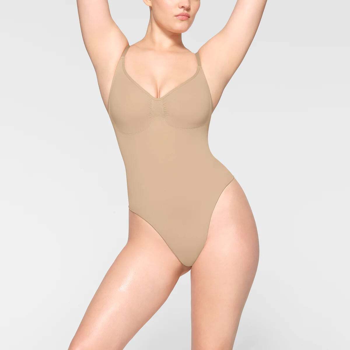 SEAMLESS SCULPT THONG BODYSUIT