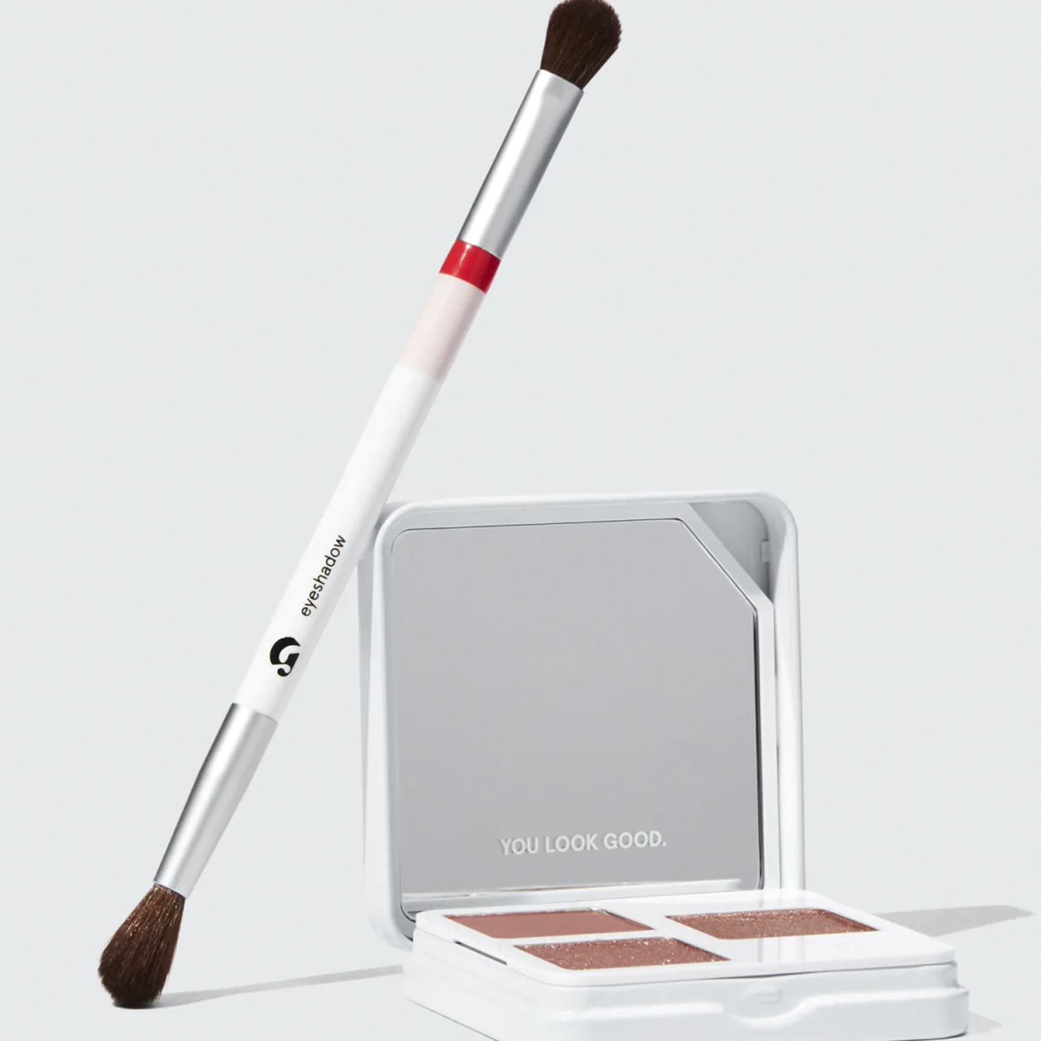 EYESHADOW BRUSH BLENDER + SHADER